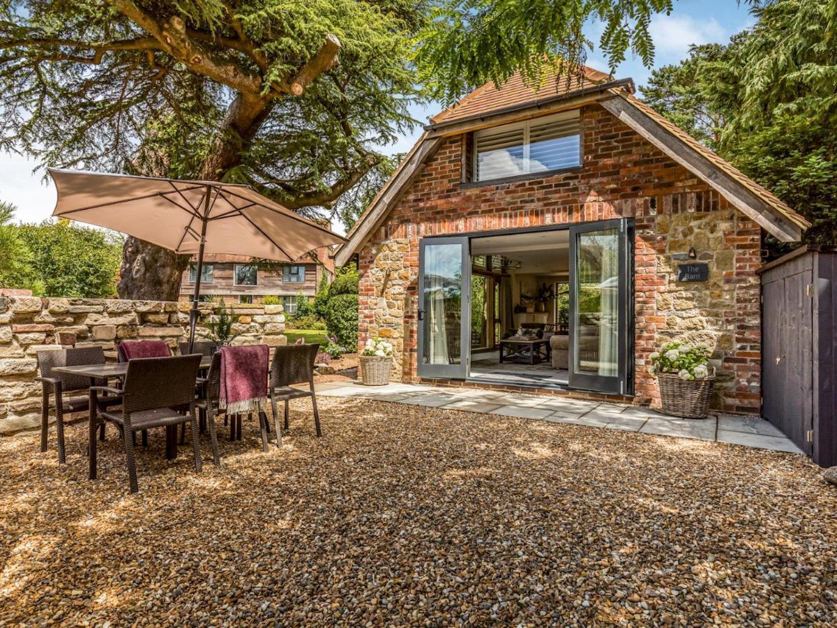 Pass The Keys Peaceful And Beautiful Barn In Downland Village Chichester Buitenkant foto